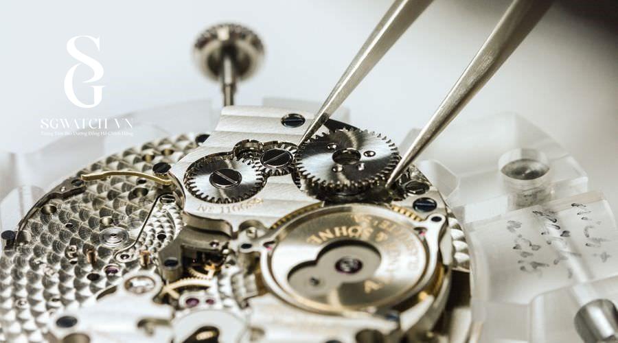 Bật Mí Với Bạn Về Mẹo Sử Dụng và Bảo Quản Đồng Hồ Longines