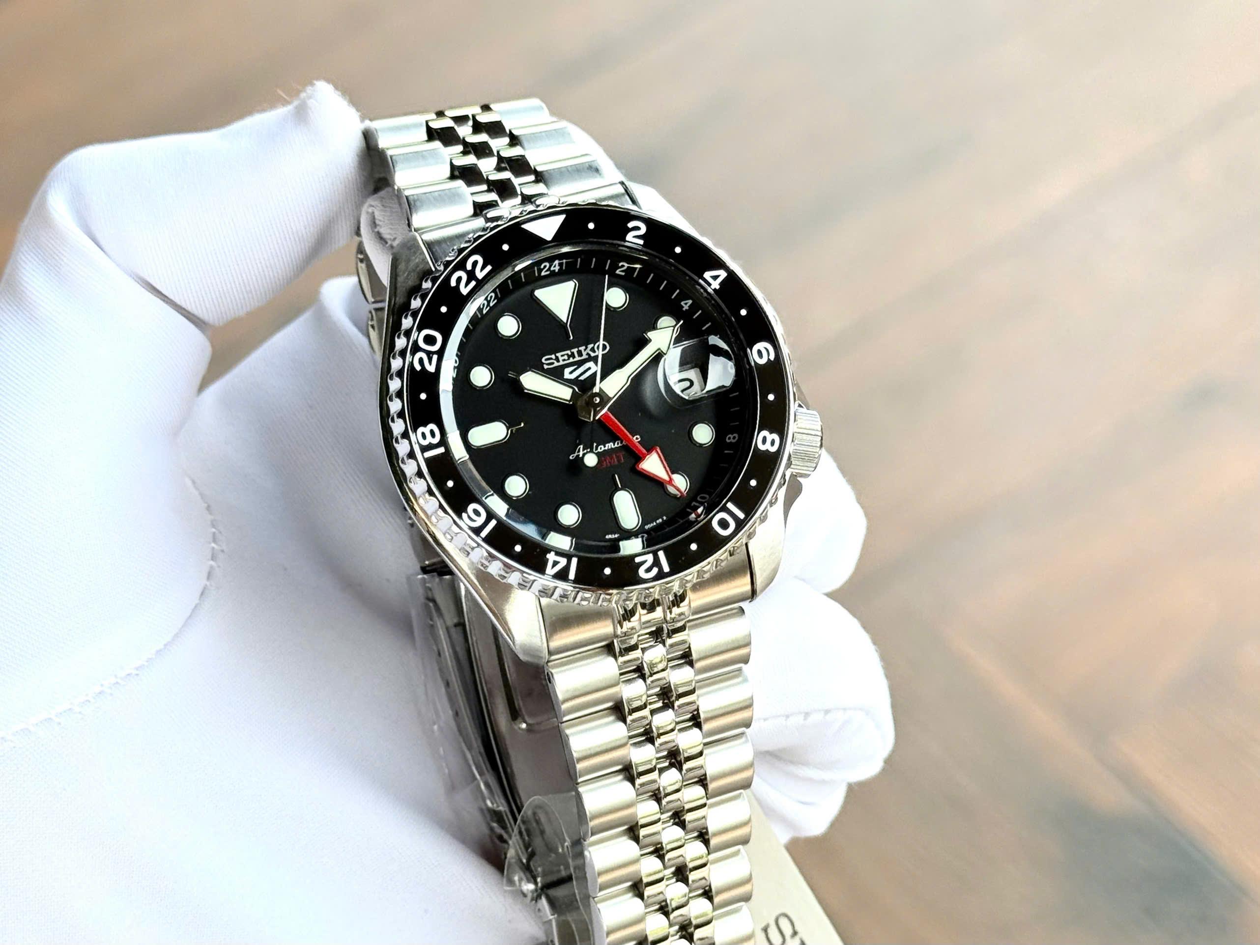 Đồng hồ nam Seiko 5 Sports GMT SSK001K1