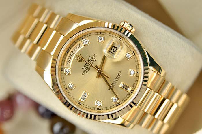 Đồng Hồ Mạ Vàng 18K Có Đáng Để Đầu Tư Không?