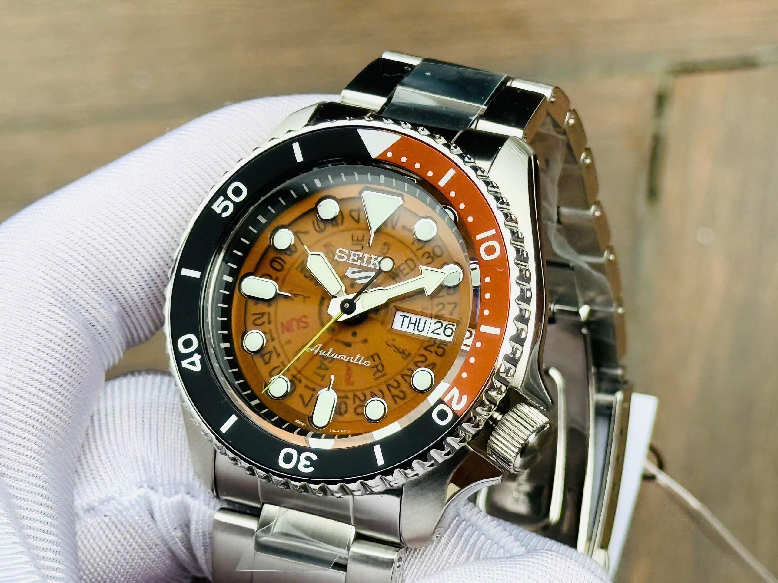 Đồng hồ nam Seiko 5 Sports SRPJ47K1