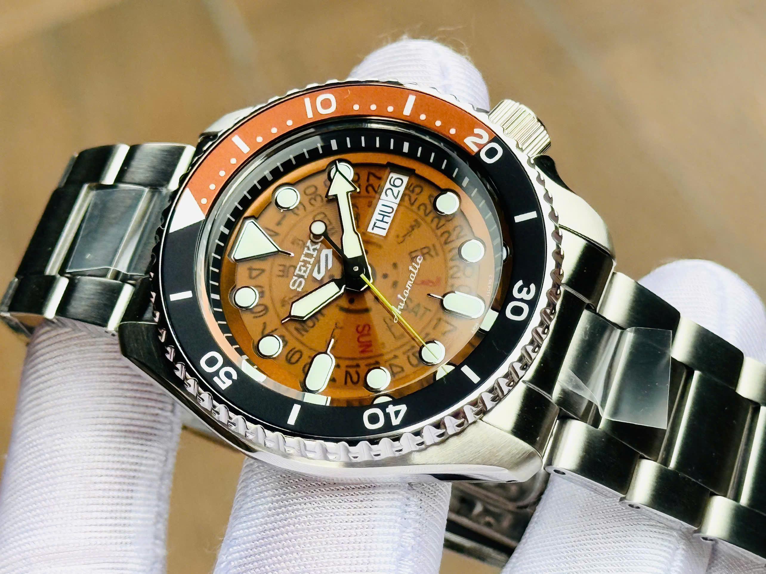 Đồng hồ nam Seiko 5 Sports SRPJ47K1