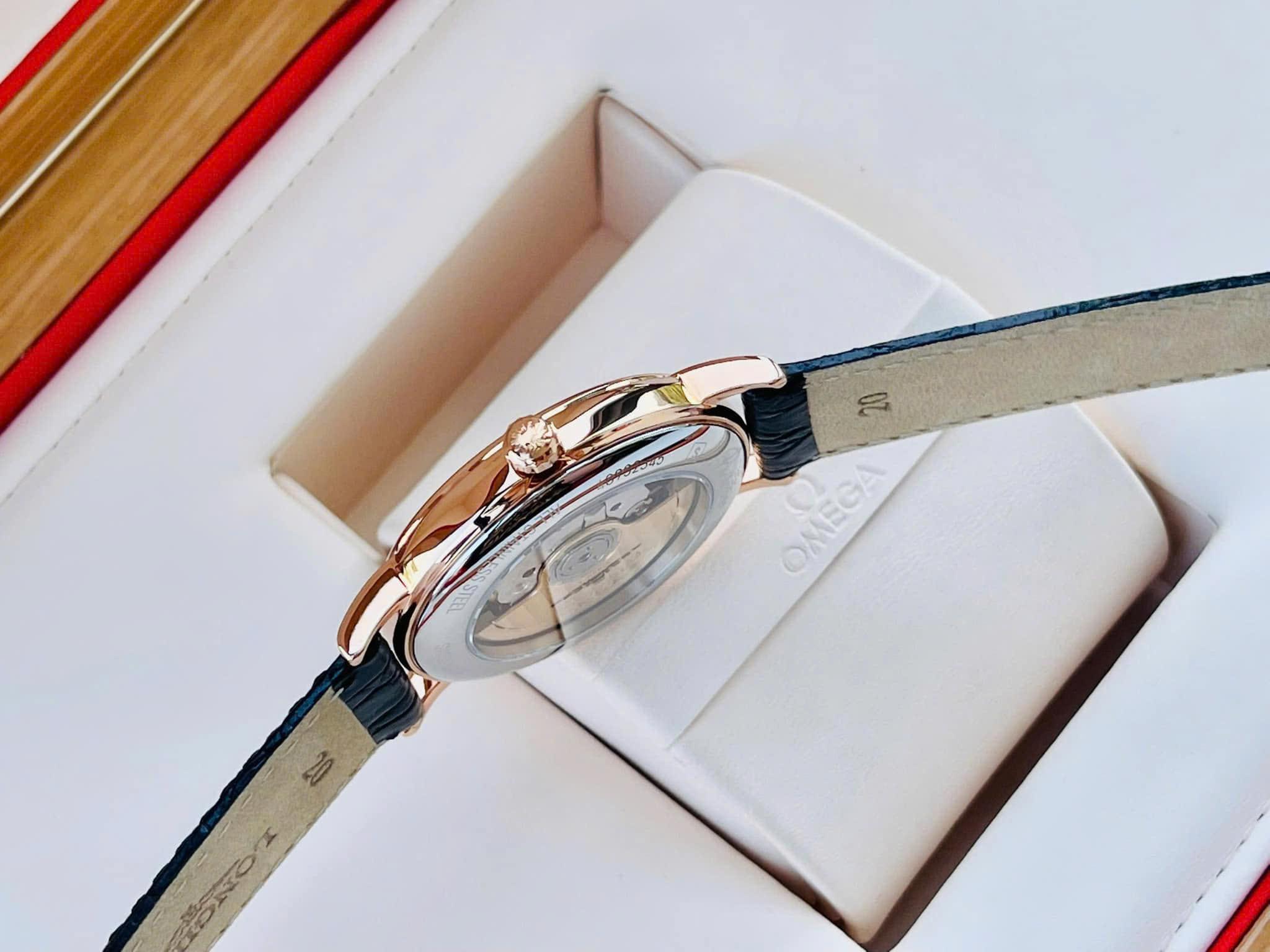 Đồng hồ Longines Presence Automatic Roman L4.921.1.11.2