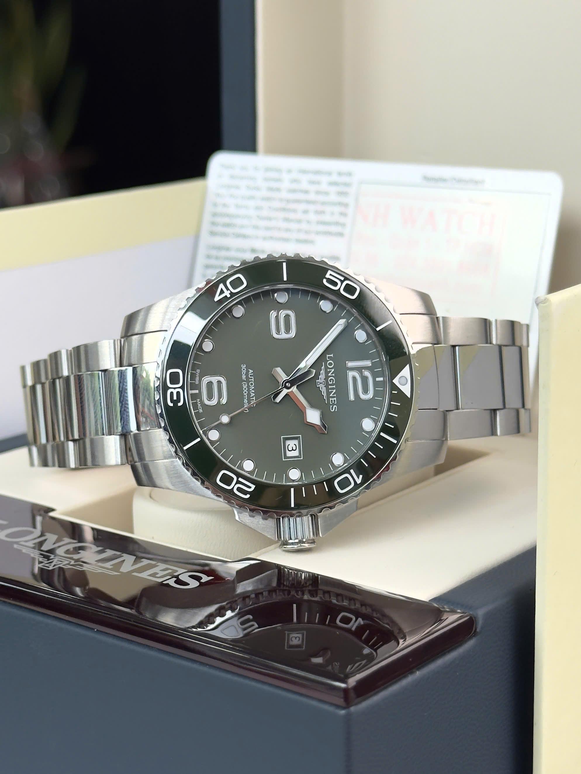 Đồng hồ Longines HydroConquest Ceramic Green L3.782.4.06.6