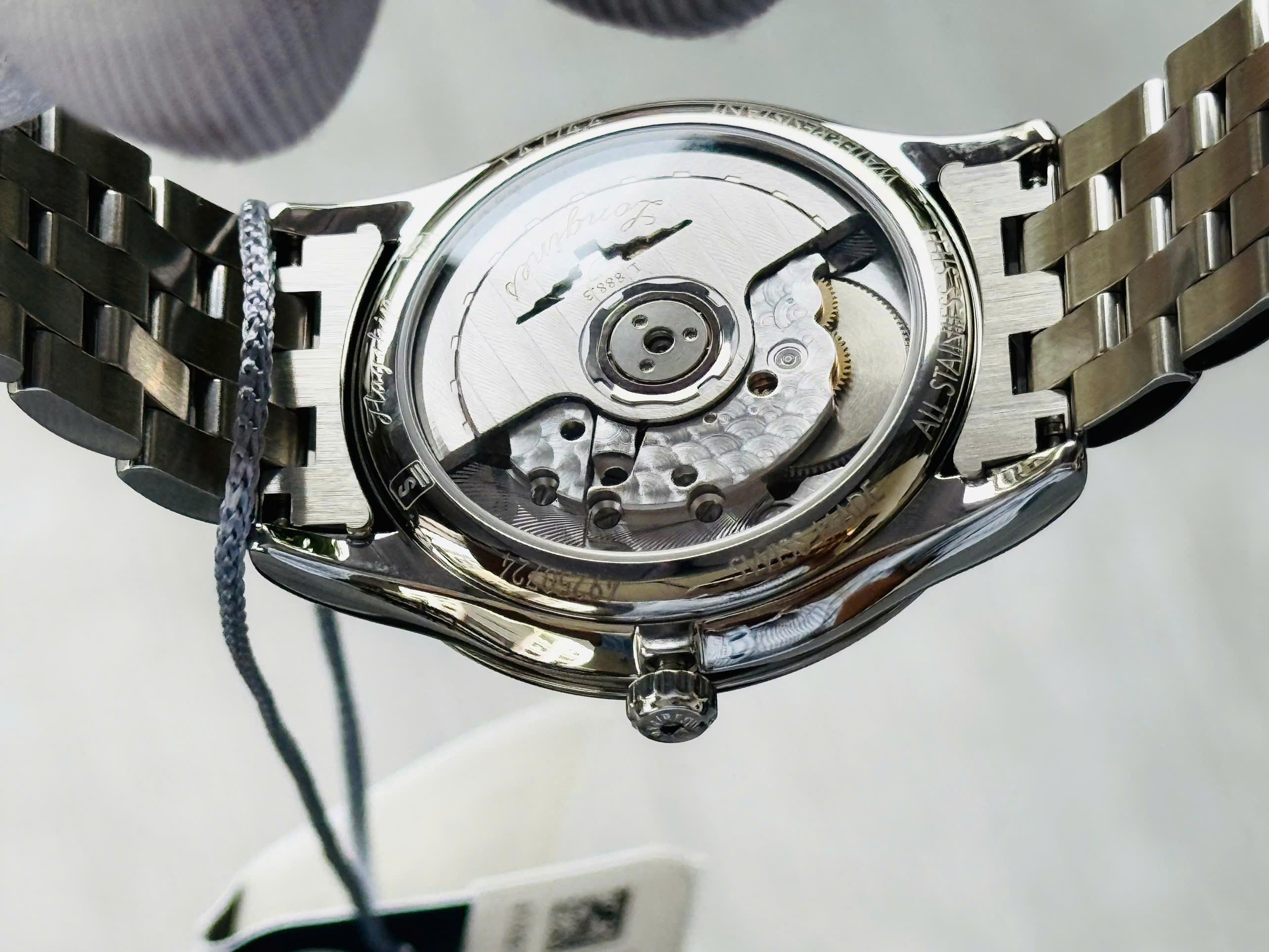 68243e92402d11256ee425f7