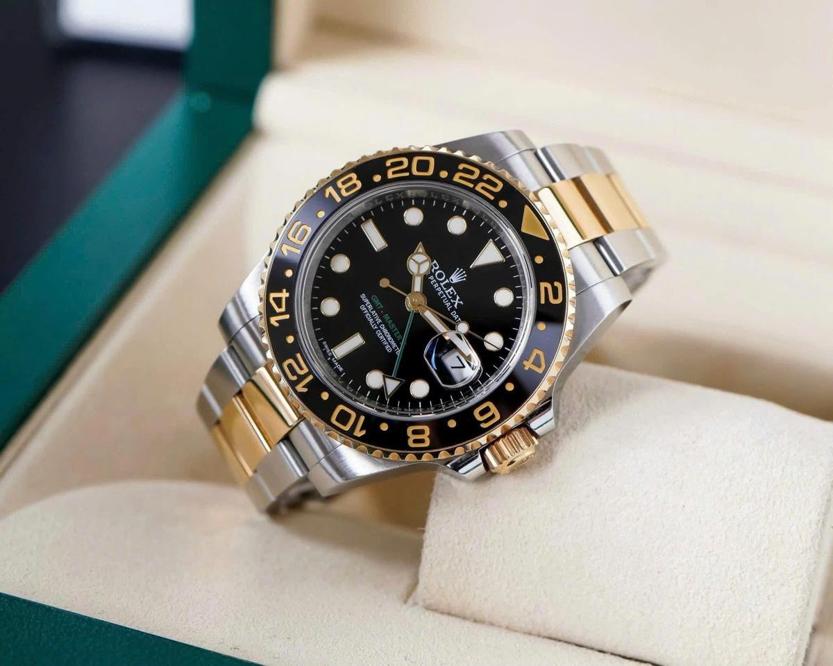 Rolex GMT-Master II 116713LN – Biểu tượng đồng hồ cho người đàn ông hiện đại