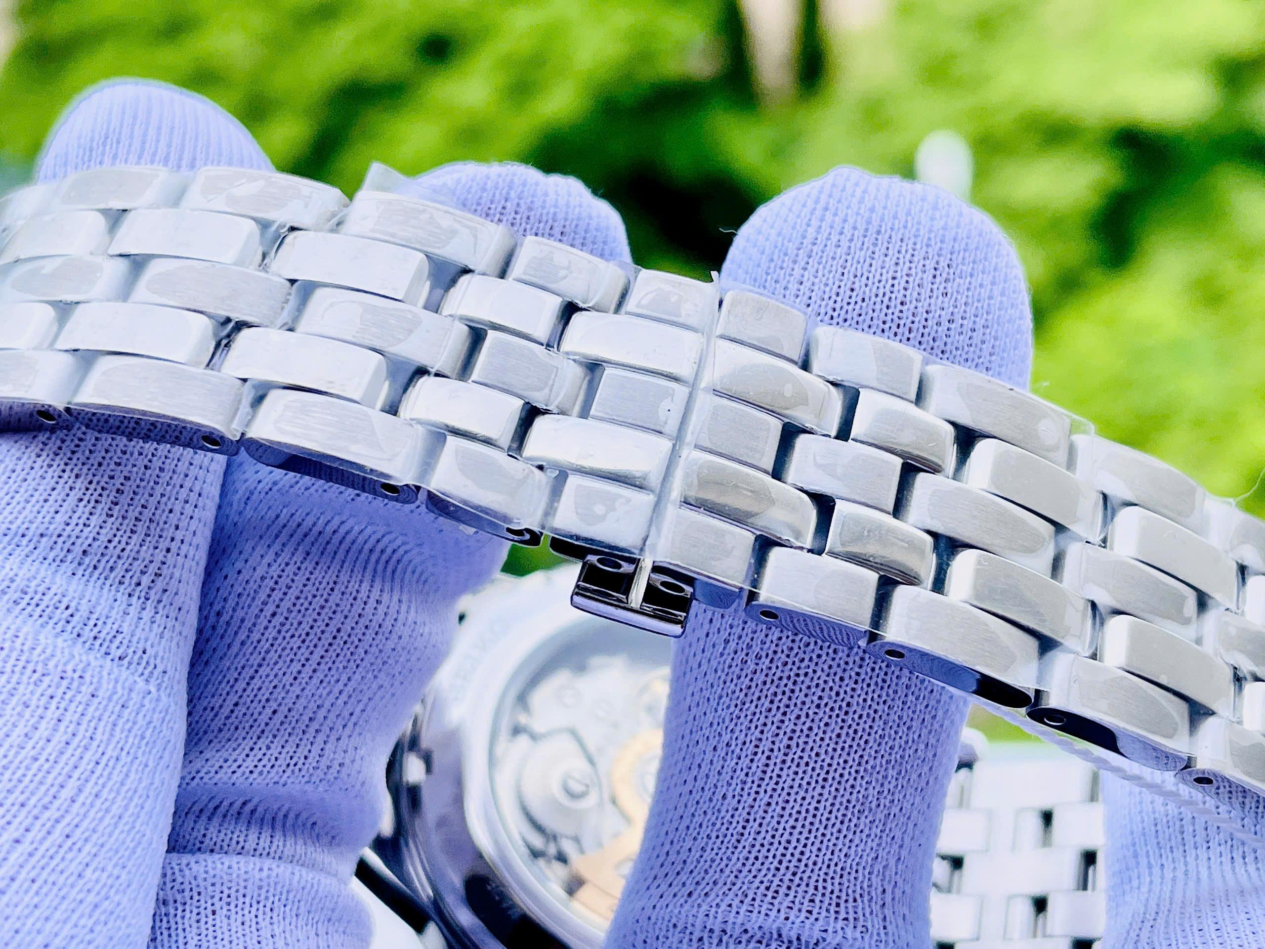 Seiko SSA347J1 – Cỗ Máy Lộ Tim Dành Cho Quý Ông