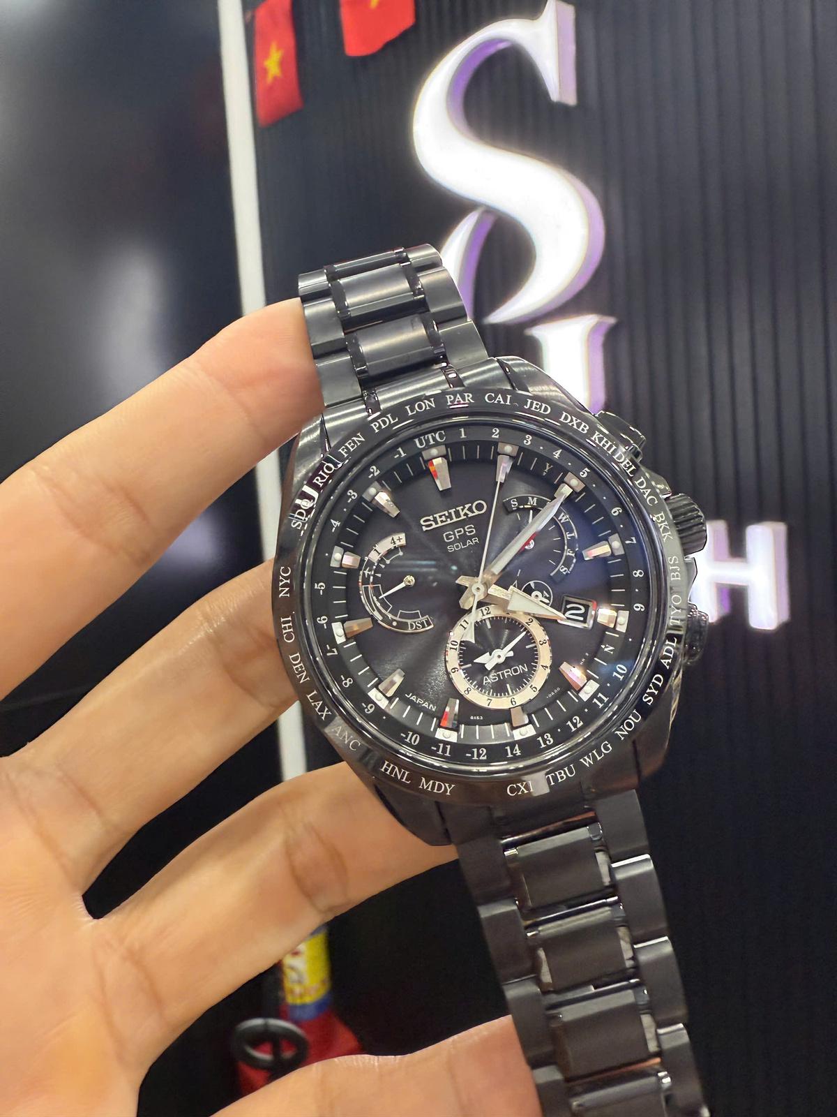 Seiko Astron SSE049J1 – GPS Solar Dual Time Titanium Chính Hãng