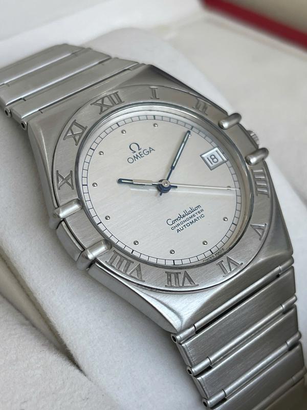 Omega Constellation 368.1075 – Dấu ấn thiết kế cổ điển của thời gian