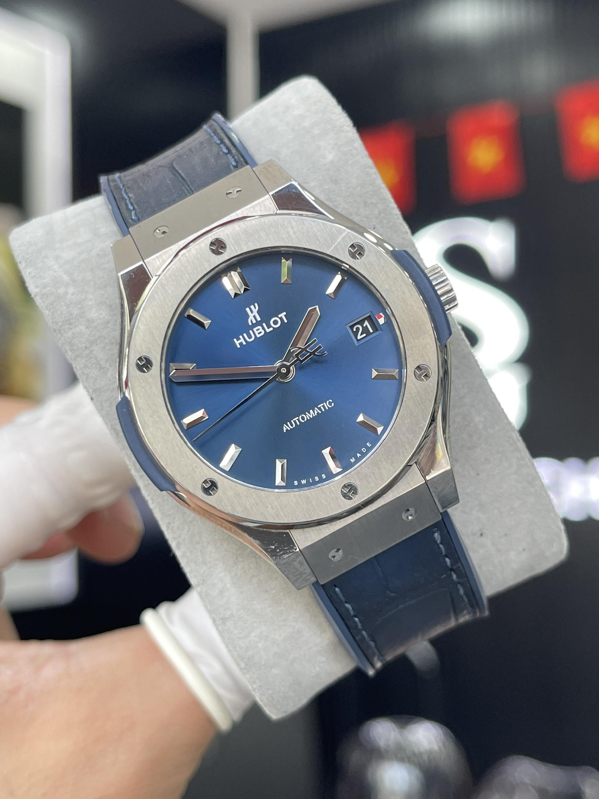 Hublot Classic Fusion Black Titanium 565.NX.7170.LR 38mm – Biểu tượng đẳng cấp trong thiết kế tối giản