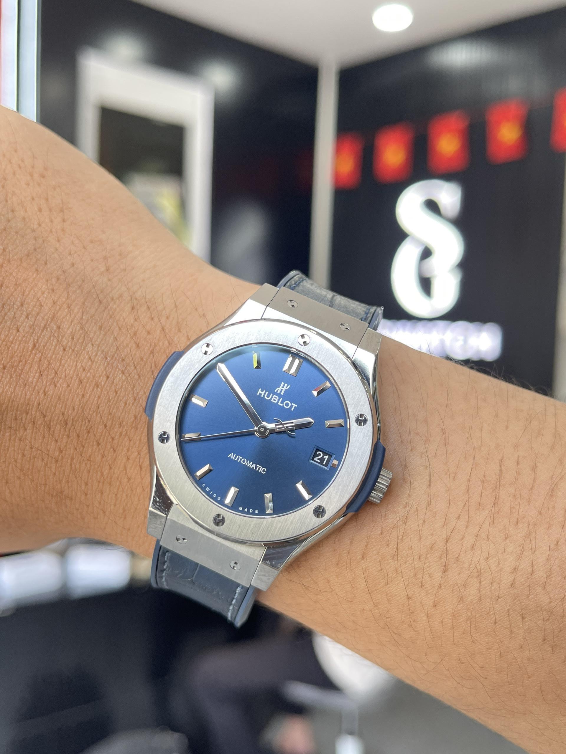 Hublot Classic Fusion Black Titanium 565.NX.7170.LR 38mm – Biểu tượng đẳng cấp trong thiết kế tối giản