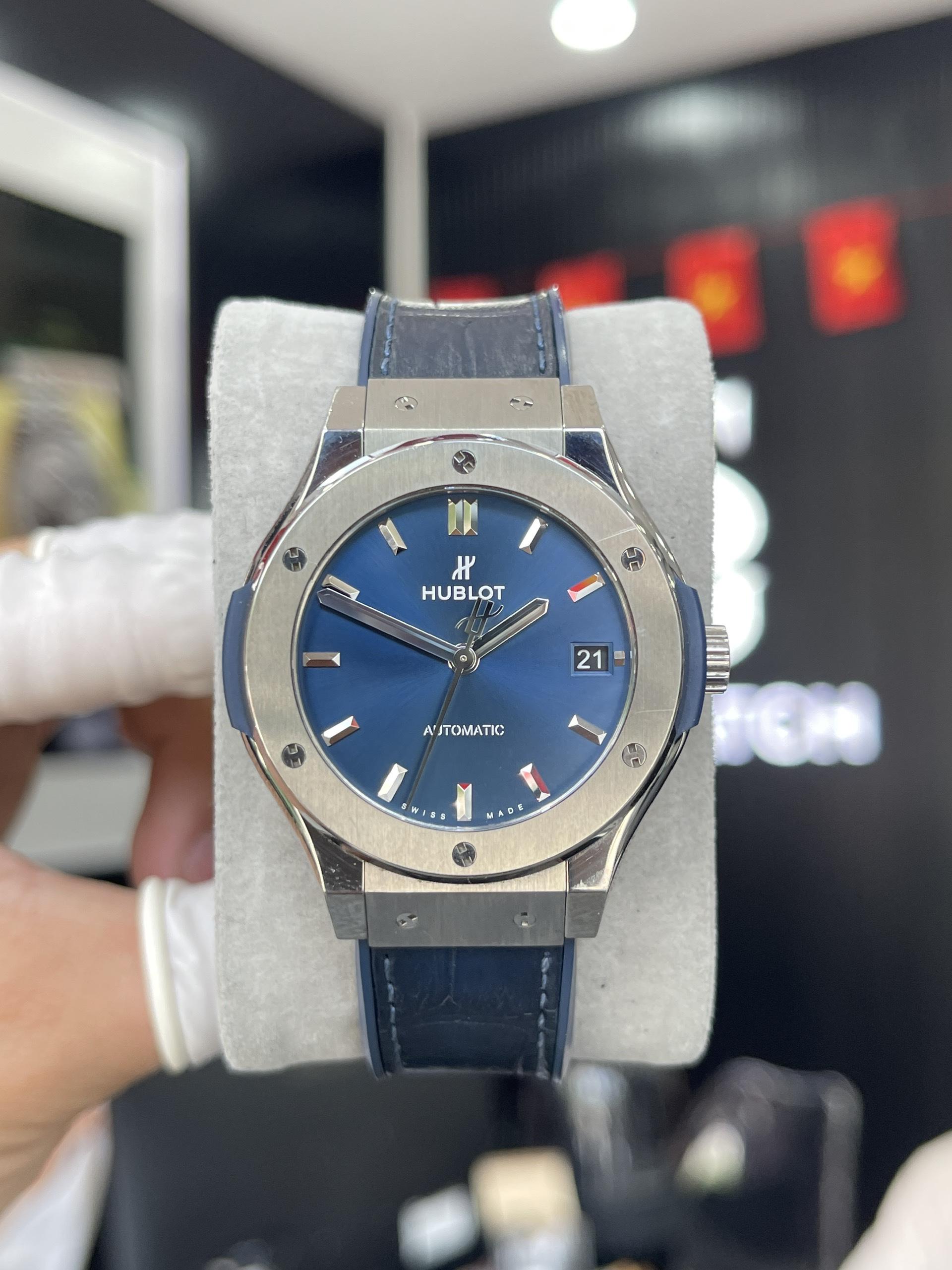 Hublot Classic Fusion Black Titanium 565.NX.7170.LR 38mm – Biểu tượng đẳng cấp trong thiết kế tối giản