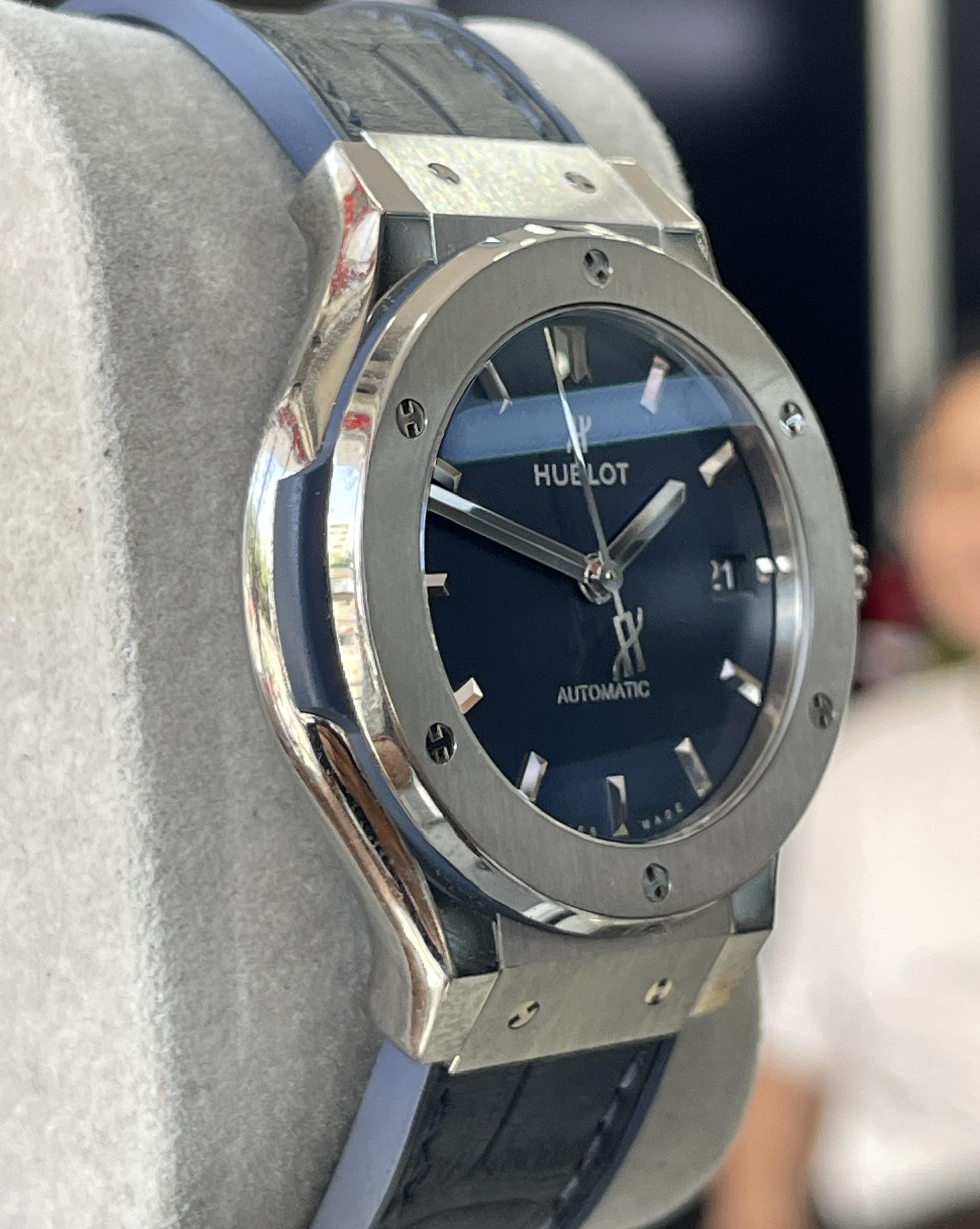 Hublot Classic Fusion Black Titanium 565.NX.7170.LR 38mm – Biểu tượng đẳng cấp trong thiết kế tối giản