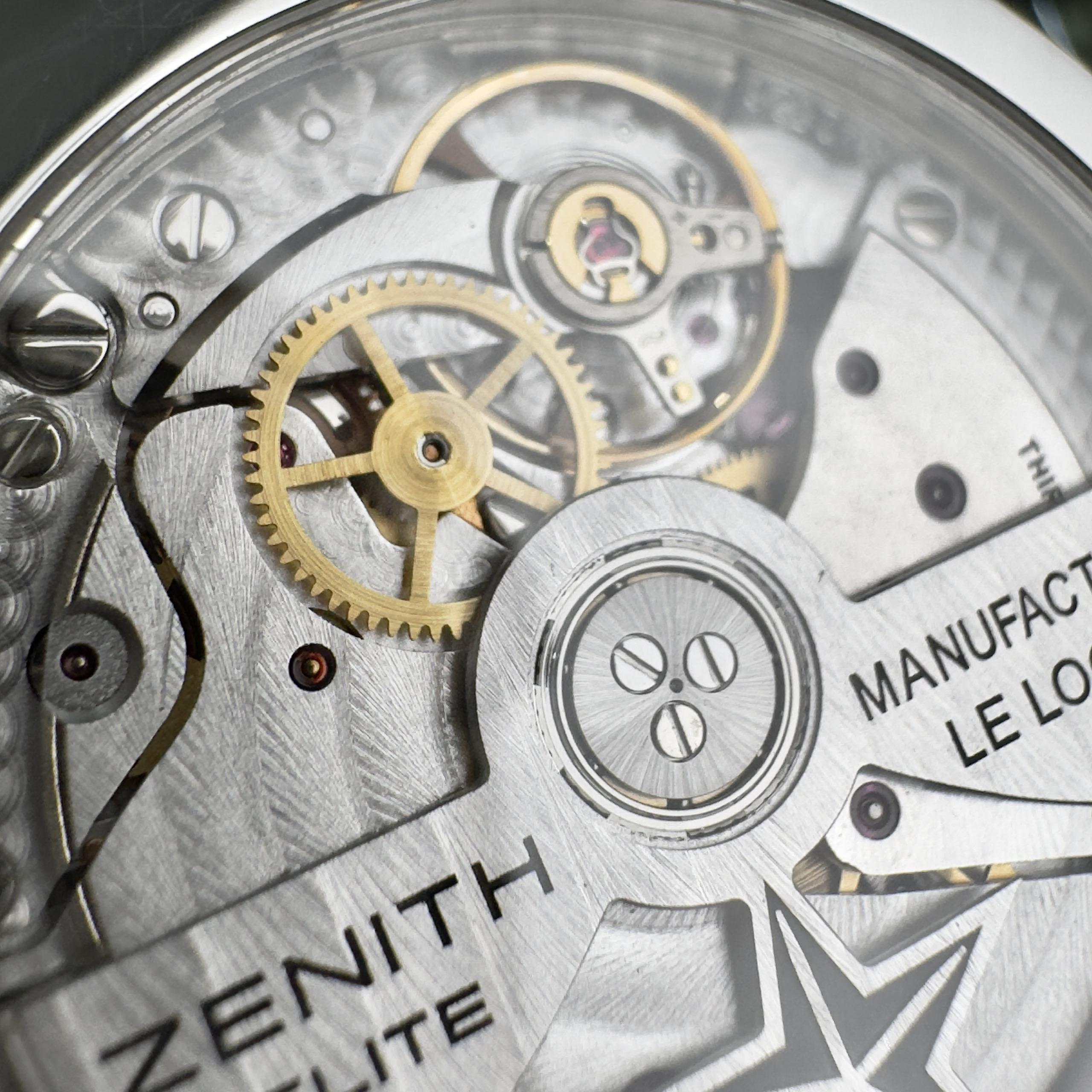 Bộ Máy Zenith Captain – Hành Trình Từ Cal.133.8 Đến Elite 685 Tinh Hoa Thụy Sĩ