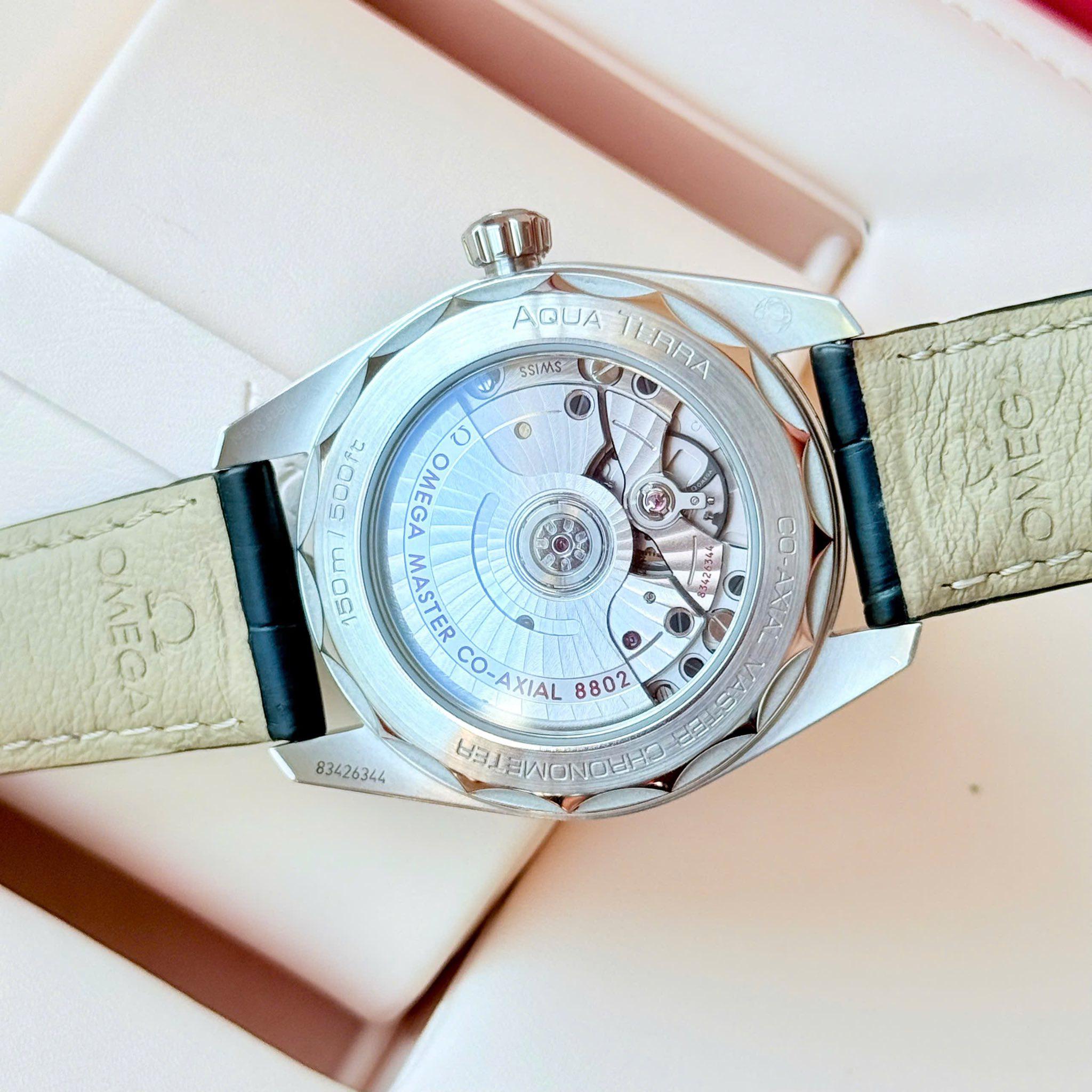 Omega Seamaster Aqua Terra 38mm 220.13.38.20.60.001 – Mặt Số Xanh Deep Green