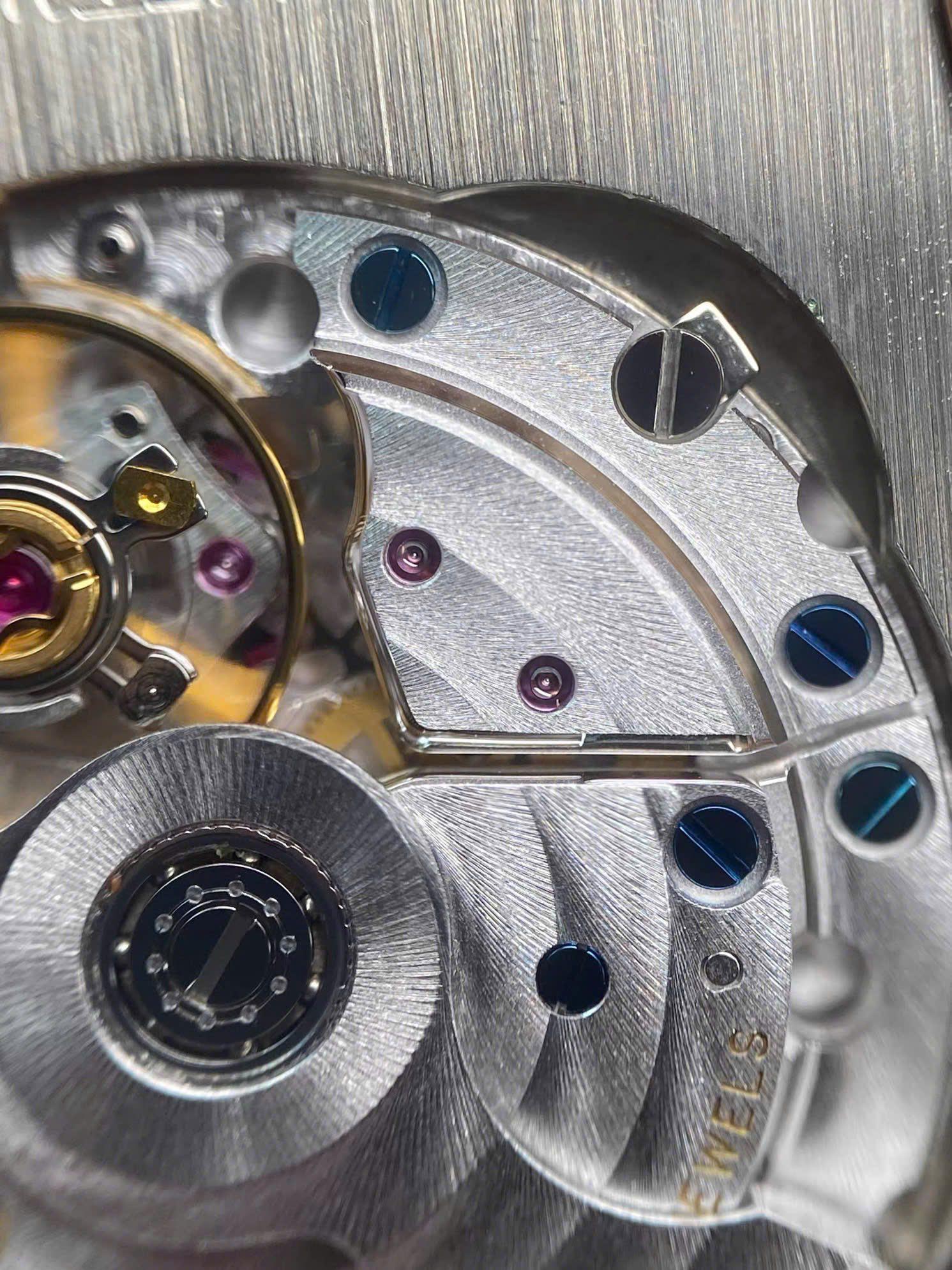 Piaget Emperador Automatic Silver Dial Power Reserve G0A25037 – Biểu tượng đẳng cấp vượt thời gian