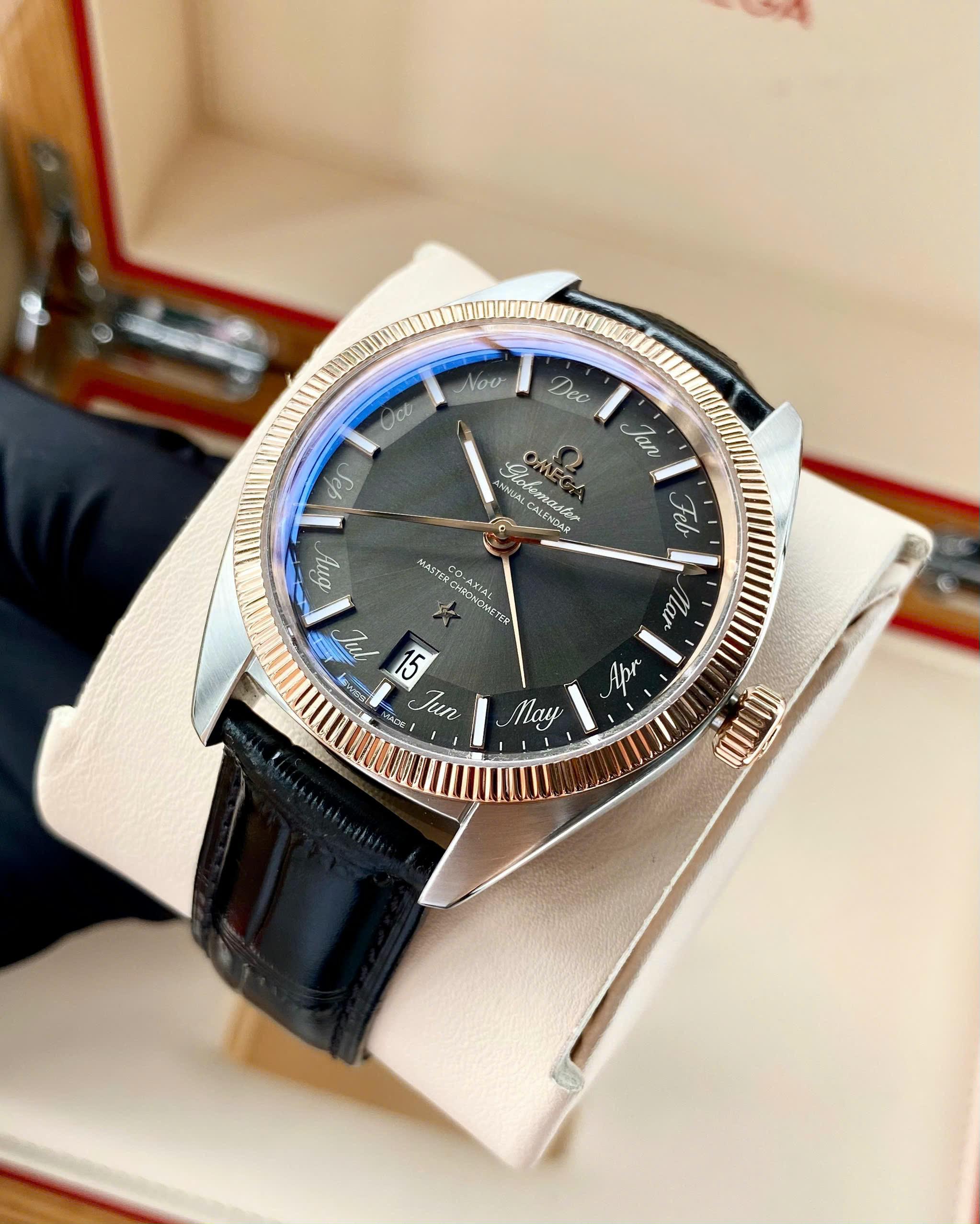 Omega Globemaster Annual Calendar Automatic Mens 41mm Sedna Gold 130.23.41.22.06.001