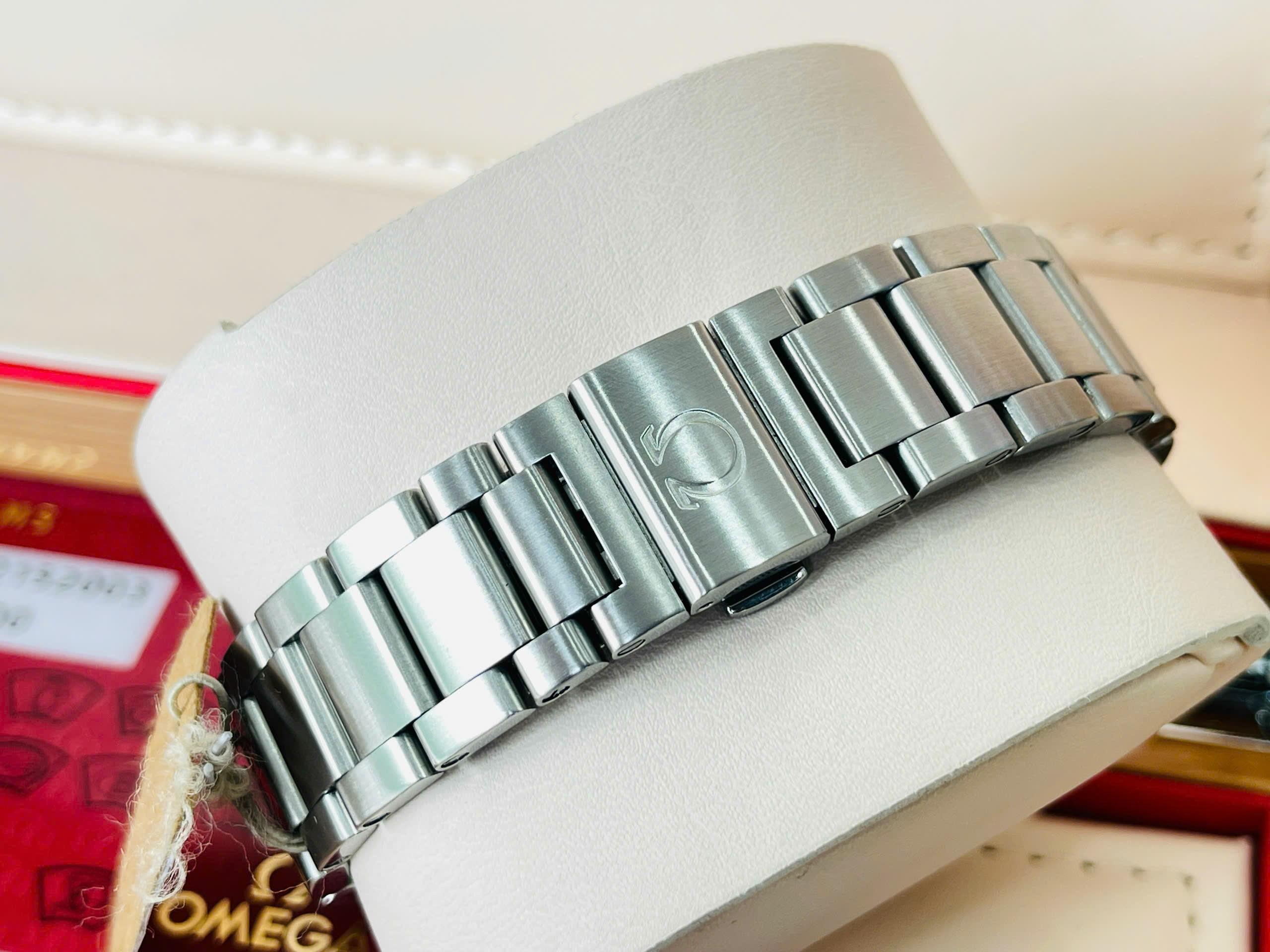 Omega Co-Axial Aqua Terra Diamond 8500 231.20.39.21.52.003 Used (Fullbox + 3 thẻ)