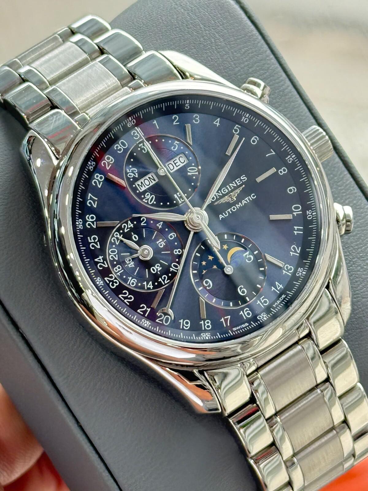 Longines Master Collection L2.673.4.92.6 – Moonphase Chronograph 40mm Blue Dial