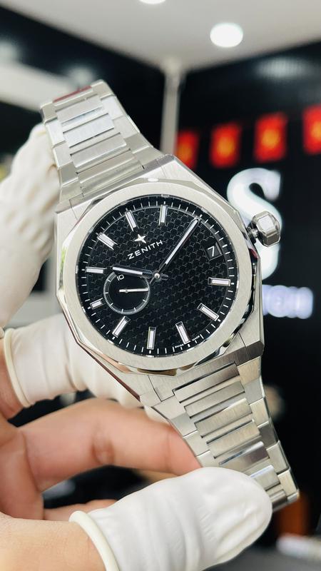 Zenith Defy Skyline 03.9300.3620/21.I001 41mm – Cỗ máy thể thao chuẩn Swiss Made