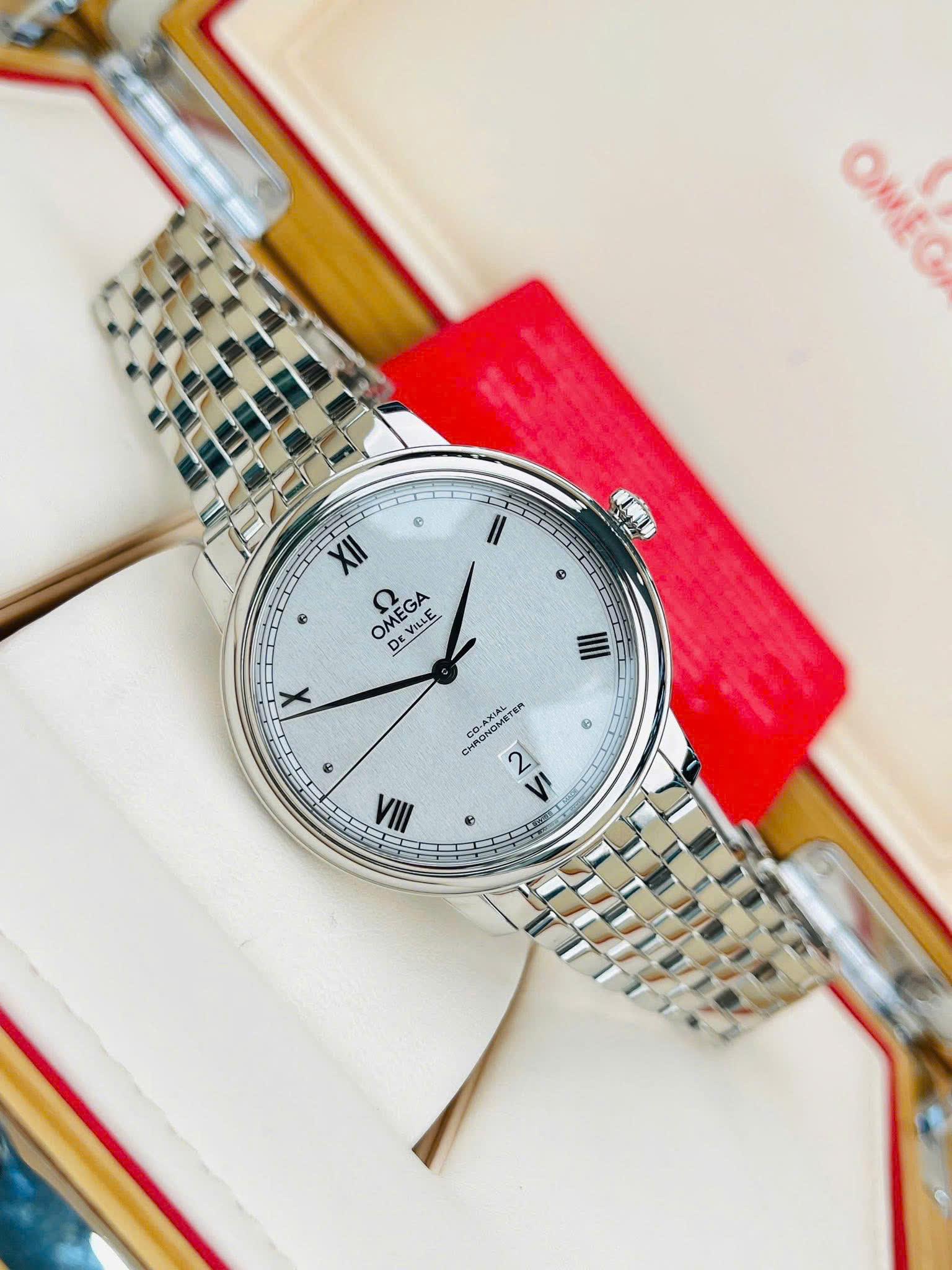 Omega De Ville Prestige Co-Axial Chronometer 39.5mm – Ref. 424.10.40.20.02.007