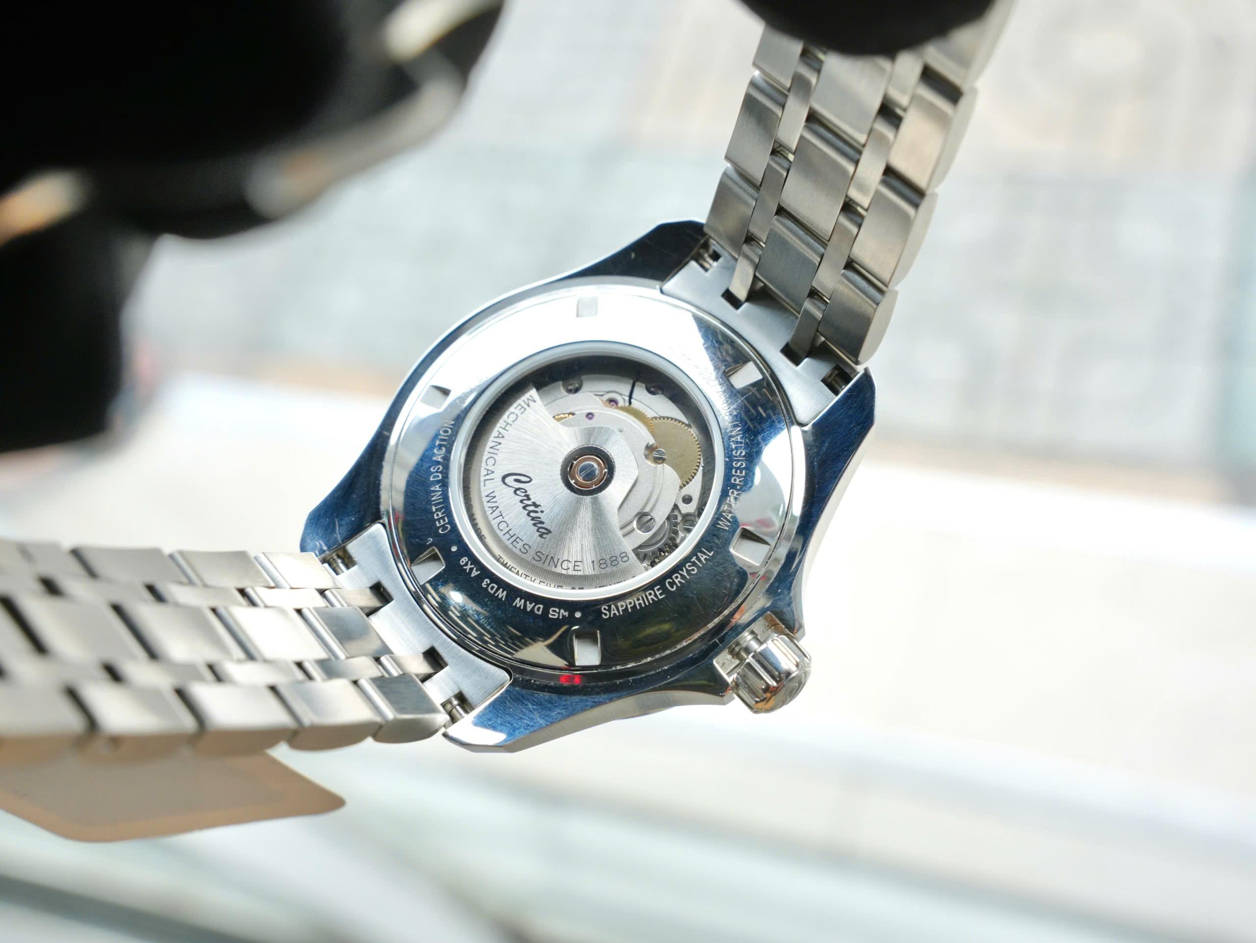 69314ea6402d1109ef541f7a