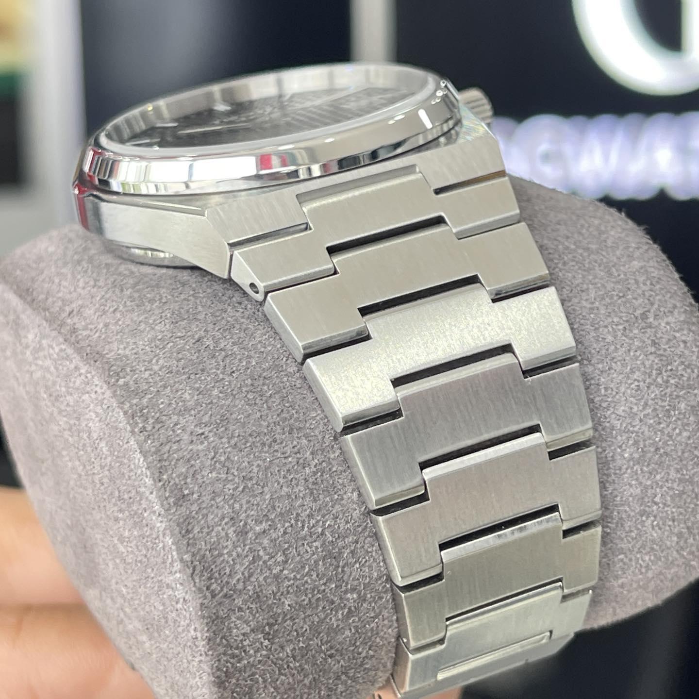 Tissot PRX Black T137.407.11.051.00 Powermatic 80 Nam 40mm Used