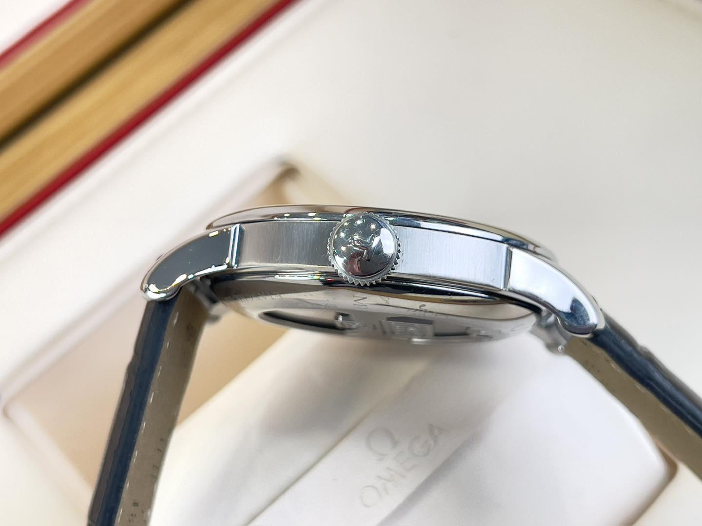 Tissot Le Locle Powermatic 80 T006.407.16.053.00 Dial Đen Used