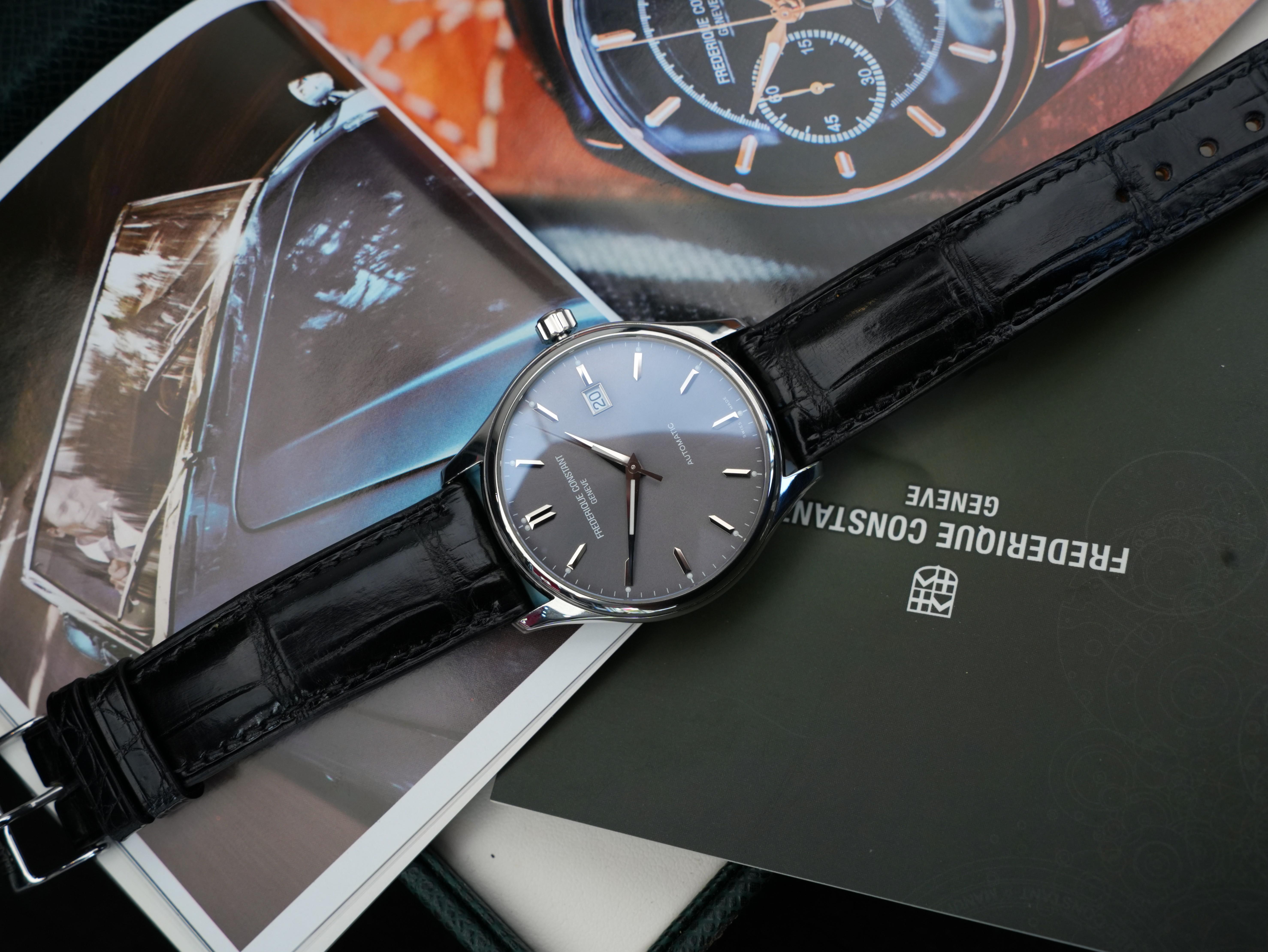 Đồng Hồ Frederique Constant Classic FC-303LGS5B6 40mm Automatic Used