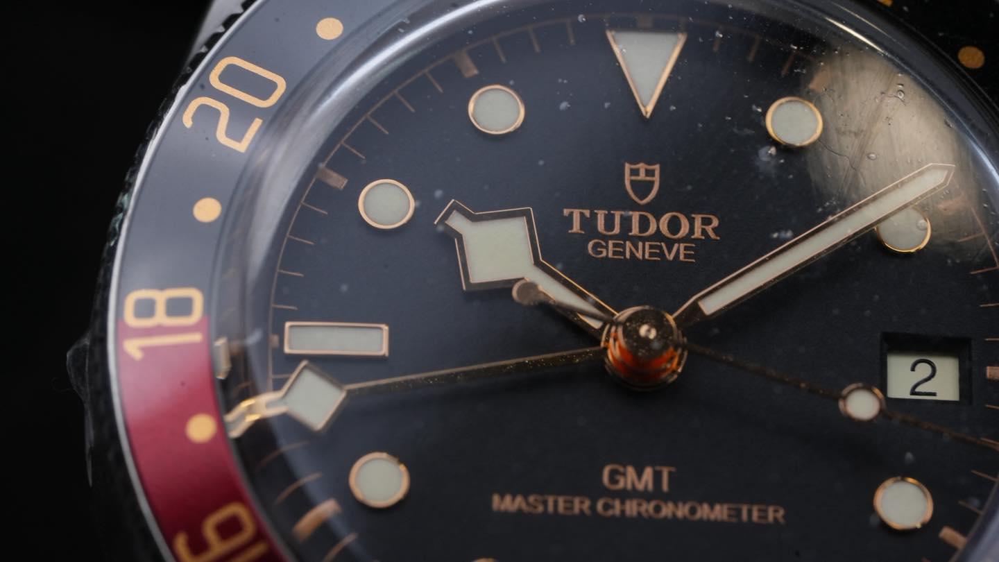 Tudor Black Bay 58 GMT 39mm (Black & Burgundy Bezel  Calibre MT5450-U ) – NEW Full Brand