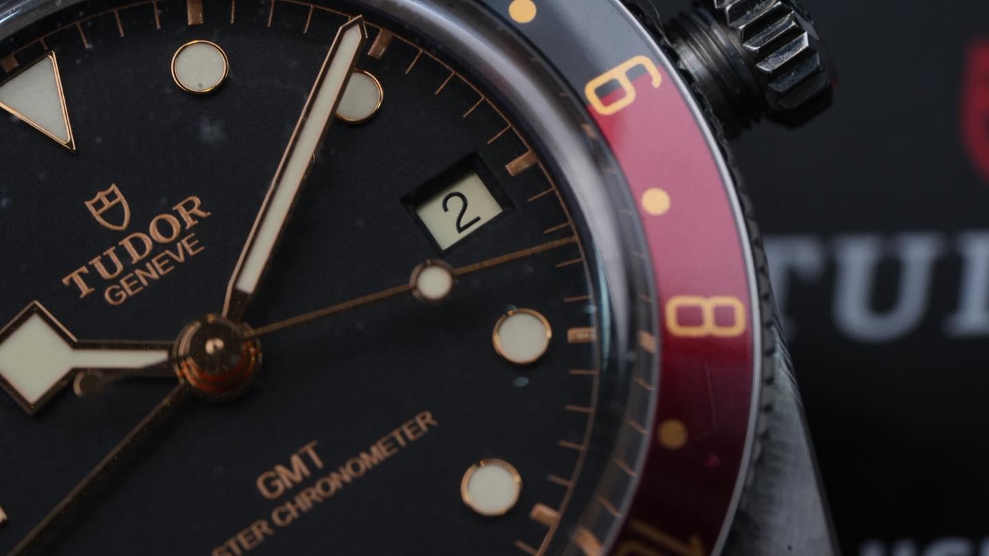 Tudor Black Bay 58 GMT 39mm (Black & Burgundy Bezel  Calibre MT5450-U ) – NEW Full Brand