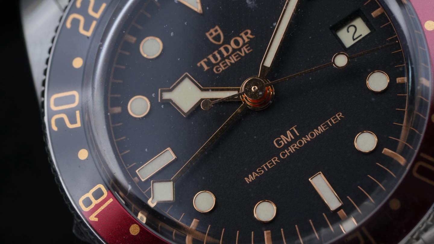 Tudor Black Bay 58 GMT 39mm (Black & Burgundy Bezel  Calibre MT5450-U ) – NEW Full Brand