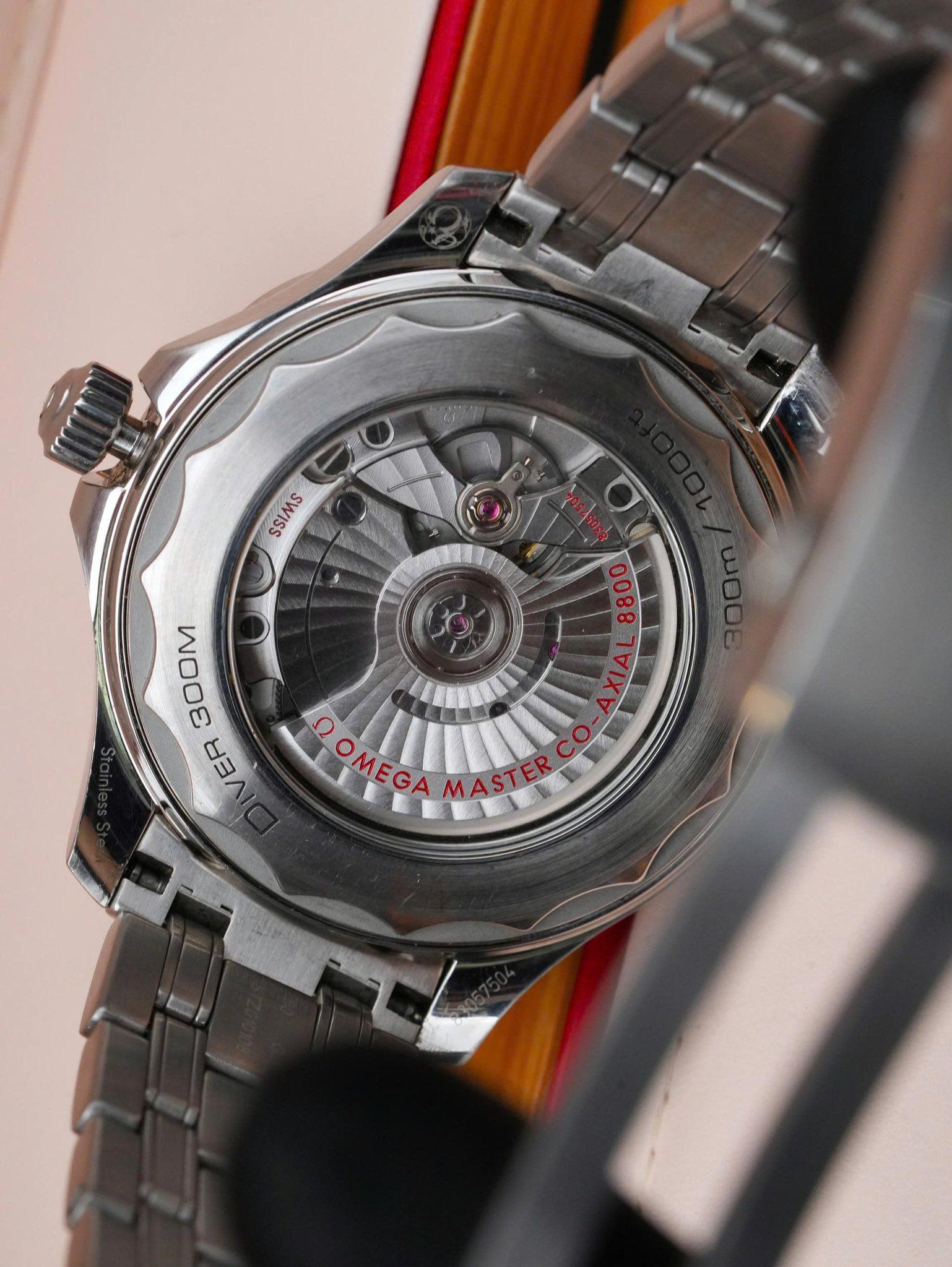 Omega Seamaster Diver 300M 210.30.42.20.06.001 Grey Dial Master Chronometer Like New