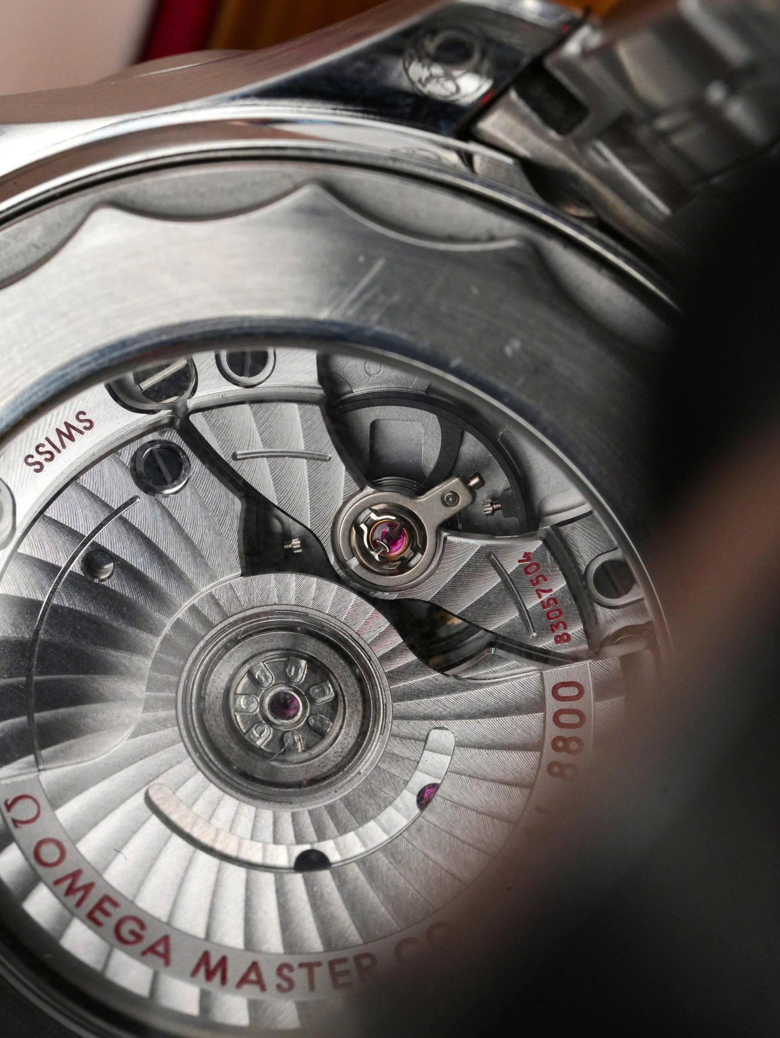 Omega Seamaster Diver 300M 210.30.42.20.06.001 Grey Dial Master Chronometer Like New