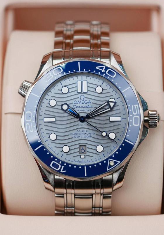 Omega Seamaster Diver 300M 210.30.42.20.06.001 Grey Dial Master Chronometer Like New