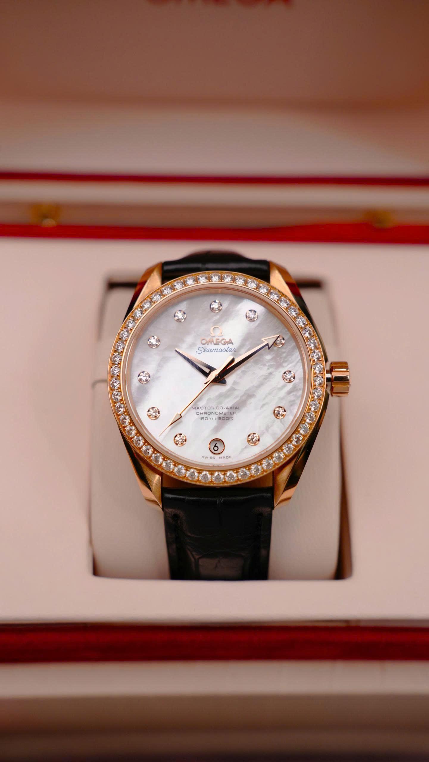 Omega Aqua Terra 231.58.39.21.55.001 Gold Diamond MOP 38.5mm