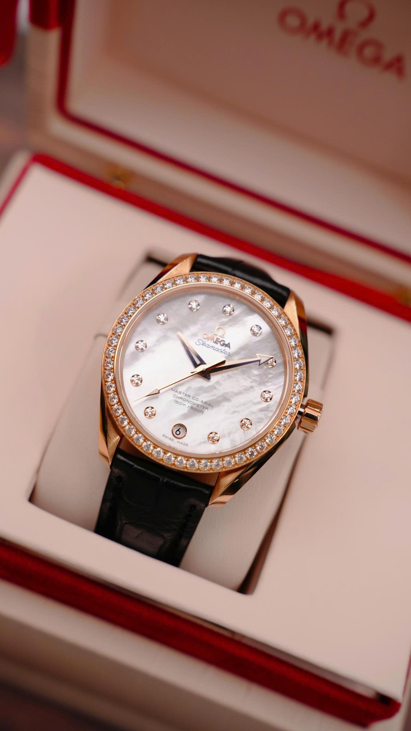 Omega Aqua Terra 231.58.39.21.55.001 Gold Diamond MOP 38.5mm