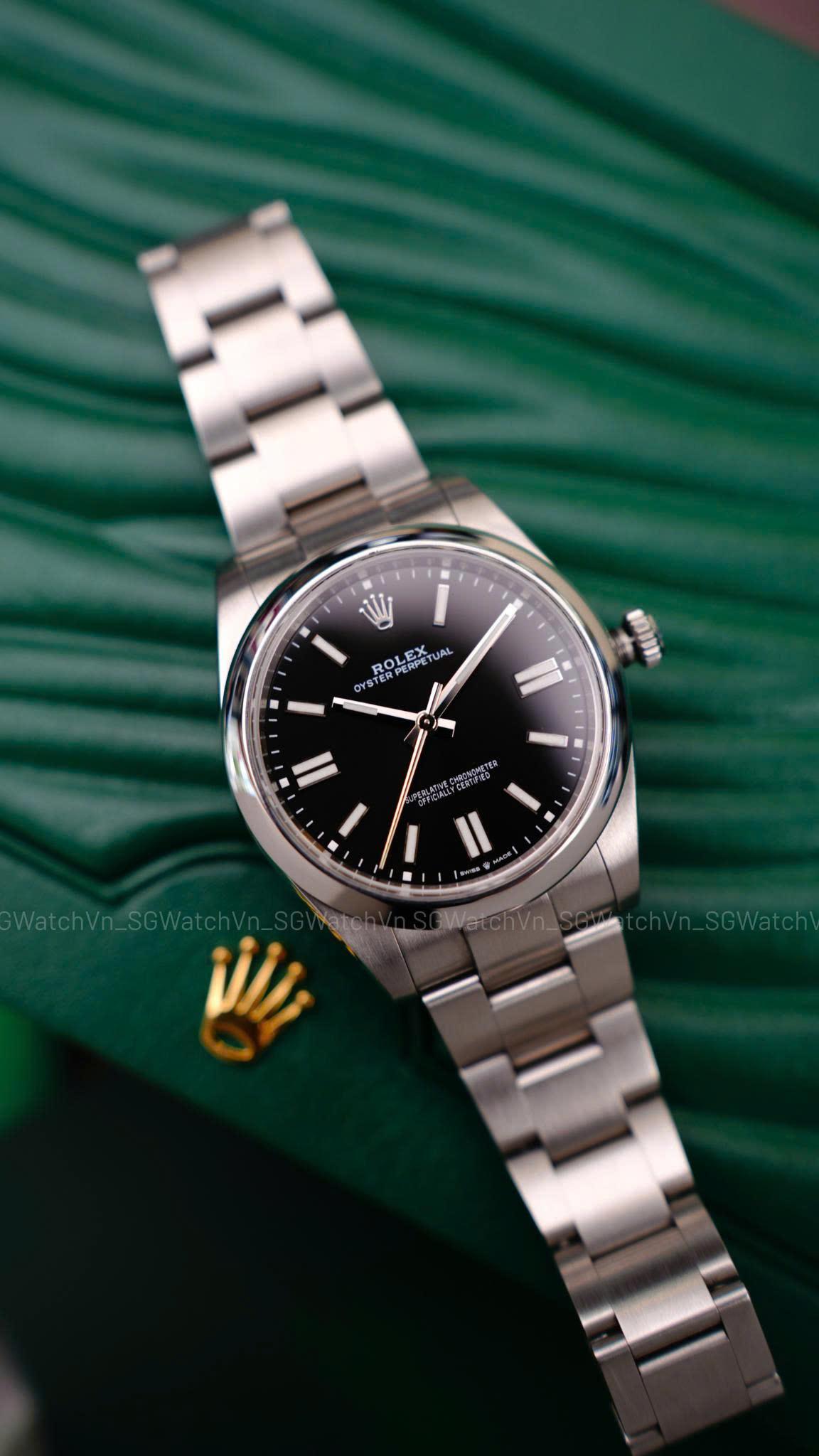 Rolex Oyster Perpetual 41 124300-0002