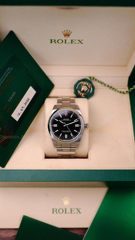 Rolex Oyster Perpetual 41 124300-0002