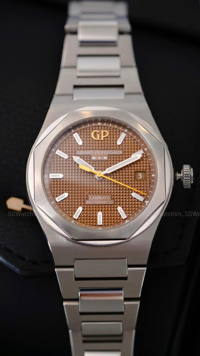 Girard-Perregaux Laureato 81005-11-3154-1CM