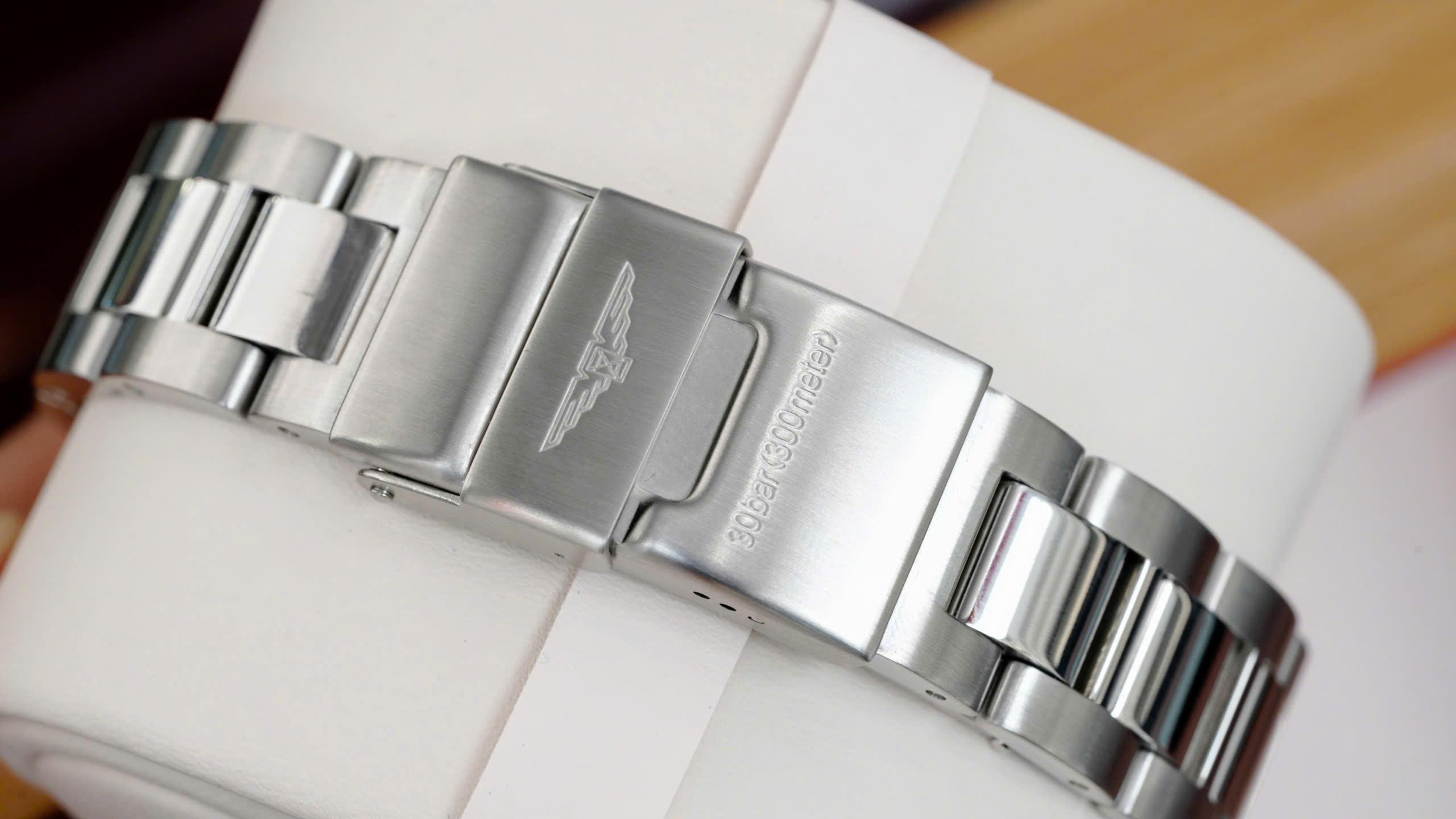 Longines HydroConquest L3.340.4.56.6 Diver