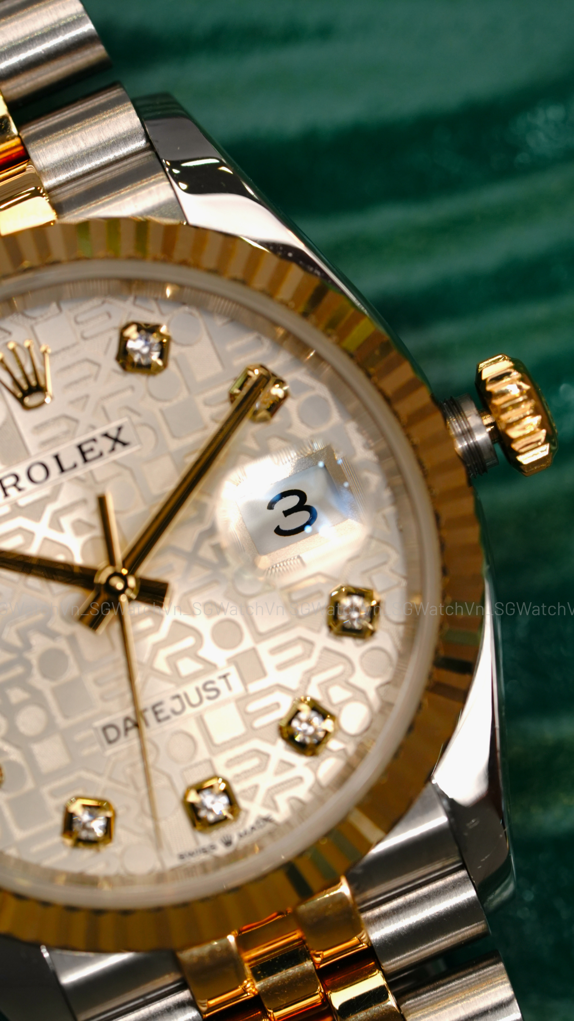 Rolex Datejust 126233 mặt số vi tính trắng