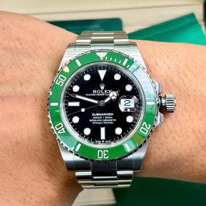 Rolex Submariner Date “Starbucks” 126610LV – 41mm Oystersteel, Bezel Xanh Cerachrom