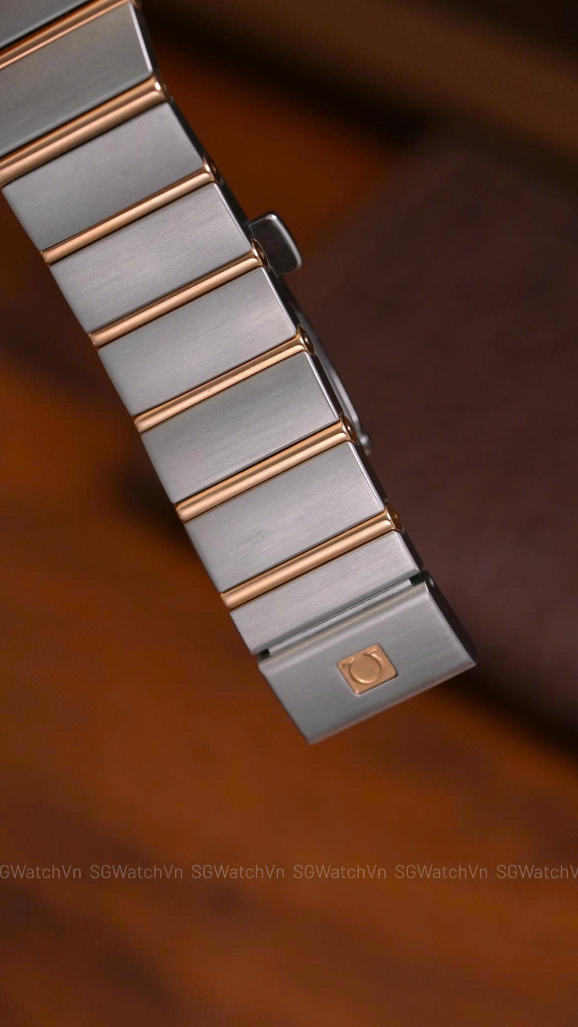 Omega Constellation Co-Axial Day-Date 123.25.38.22.02.001 – 38mm Demi Vàng Hồng 18K, Bezel Kim Cương
